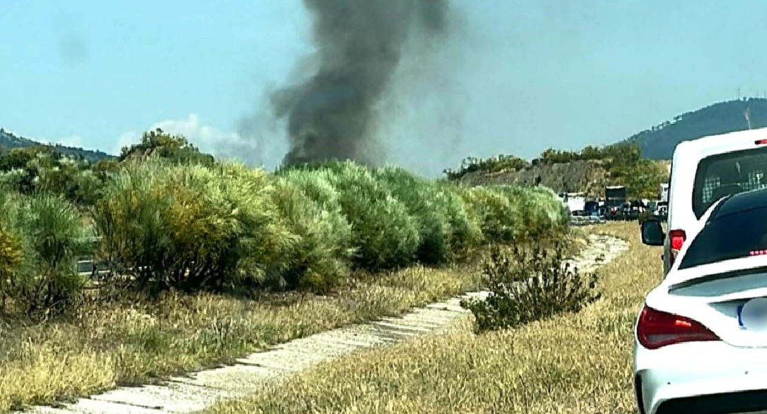 Reabre la A-66 tras el incendio de un coche a la altura de Cañaveral (CC)