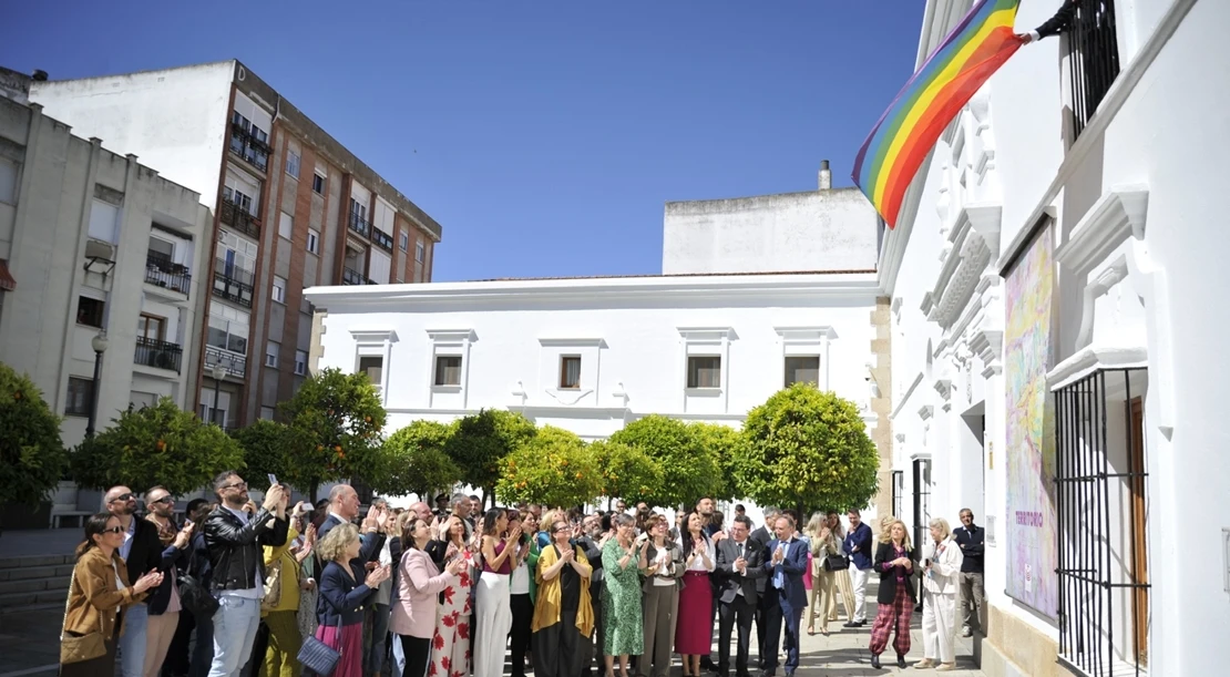 Acto institucional con motivo del Día contra la LGTBIfobia