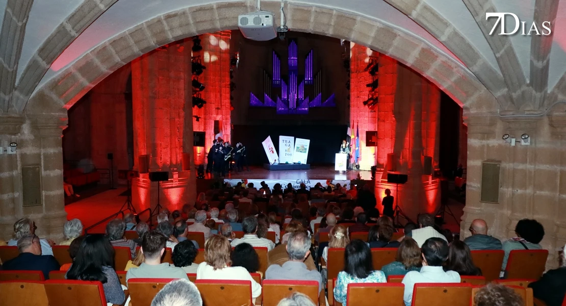 La Diputación de Cáceres premia el talento literario y periodístico en esta gala