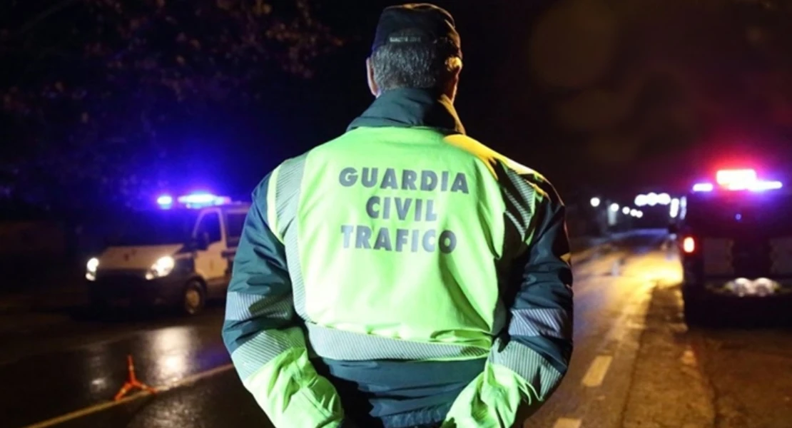 Cinco heridos tras el vuelco de un coche en la EX-A2 la pasada noche