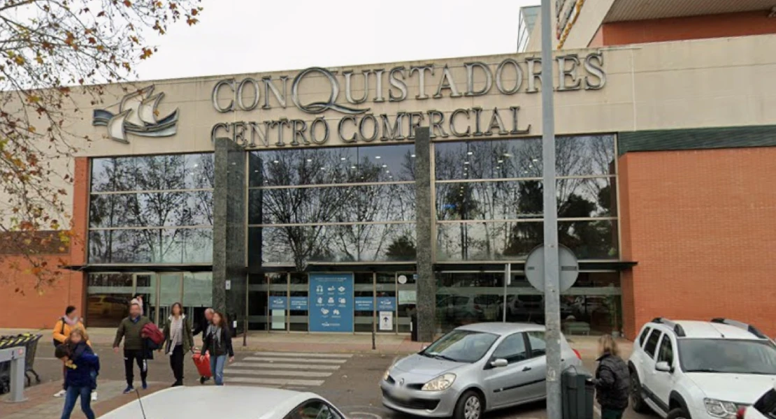 Impulsan una recogida de firmas para intentar evitar el cierre de los Cines Conquistadores