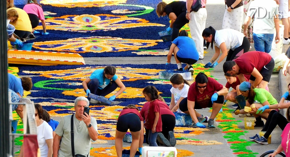 El arte toma las calles de San Vicente de Alcántara para celebrar su Corpus Christi