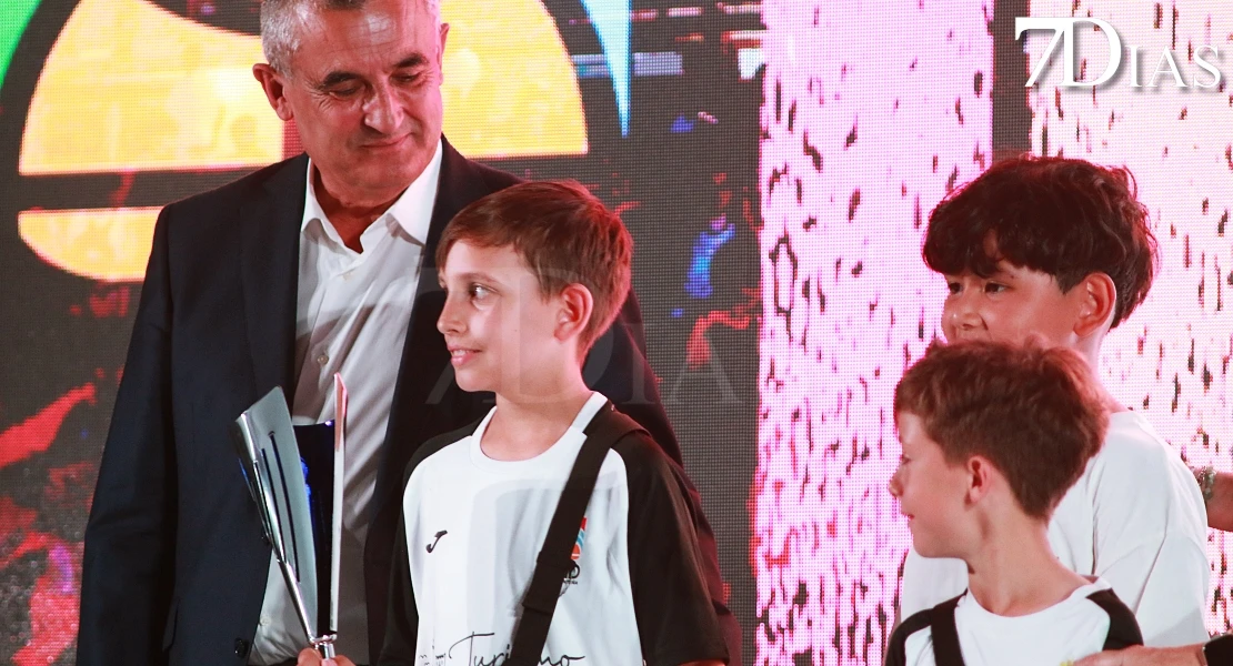 Más de 400 deportistas se reúnen en la Gala del Deporte de San Vicente de Alcántara