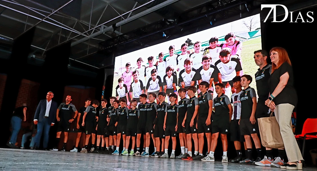 Más de 400 deportistas se reúnen en la Gala del Deporte de San Vicente de Alcántara
