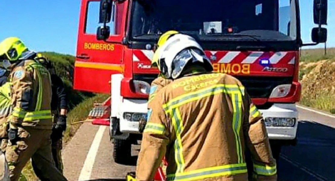 Una mujer herida tras el grave accidente en la provincia de Cáceres