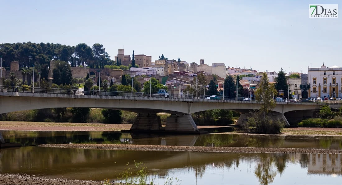 La CHG explica a la ciudadanía pacense cuáles son las mejoras realizadas en el Guadiana