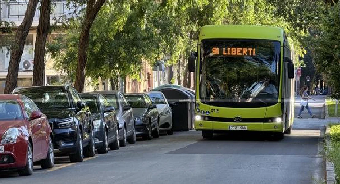 Piden al Ayto. que explique los cambios previstos en las líneas de autobuses en Badajoz