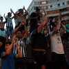 El CD Badajoz celebra el ascenso con sus aficionados