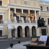 Las calles de Badajoz visibilizan la realidad del sinhogarismo a través de esta campaña