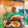 La cocina del SES acerca San Juan a cada paciente y familiar de los hospitales de Badajoz