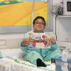 Los pacientes ingresados en Badajoz reciben una sorpresa de la DO Cereza del Jerte