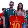 Leyendas, deporte y solidaridad: así se vivió el partido por la ELA en Cáceres