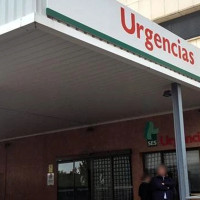 Un hombre sufre una fractura abierta en un accidente en Badajoz