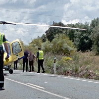 Dos heridos graves tras un accidente en la EX - 316 y quedar atrapados