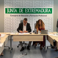 Pactan las instrucciones de cinco programas estratégicos para el éxito escolar en Extremadura