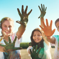 Cómo inscribir a jóvenes que quieran convertirse en artistas en los campamentos de Diputación