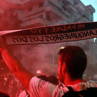 El CD Badajoz celebra el ascenso con sus aficionados