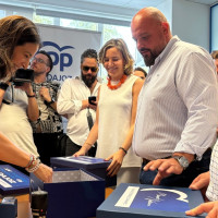 Manuel Naharro consigue un apoyo masivo para ser presidente provincial del PP en Badajoz