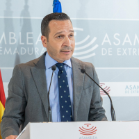 Óscar Fernández Calle presenta un presupuesto de casi 218 M€ para Extremadura