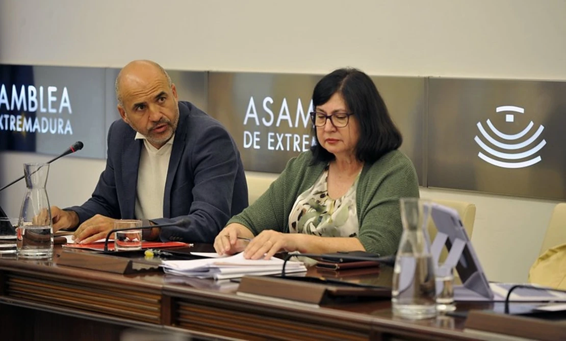 El PSOE acusa a Guardiola de "engañar a los extremeños" con la EX-A1