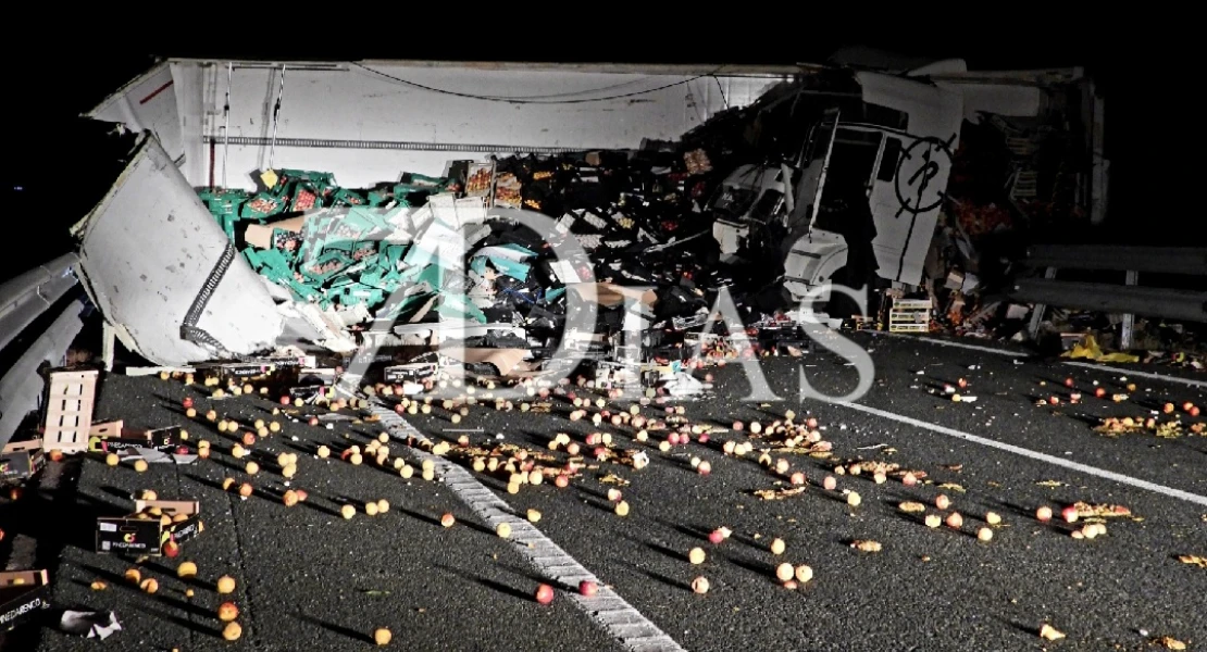 Corte total de la A-66 por un grave accidente en la provincia de Badajoz