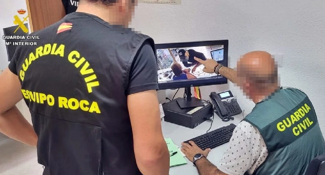 Detienen al presunto autor del robo de joyas en Azuaga: se camuflaba con peluca y gafas