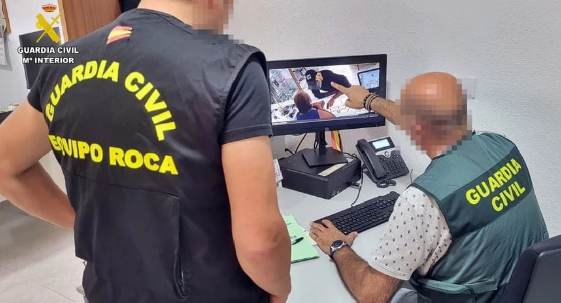 Se disfraza para robar cerca de 3.000 € en joyas en un establecimiento de Azuaga (BA)