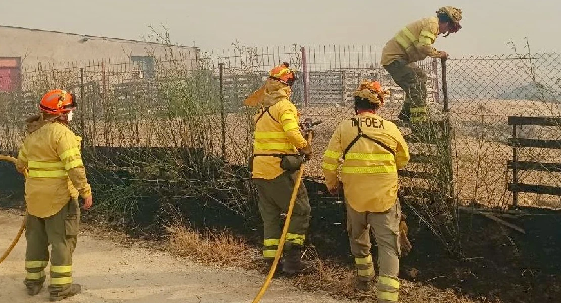 Extremadura duplica su despliegue de apoyo a la extinción del incendio de Ávila y Madrid