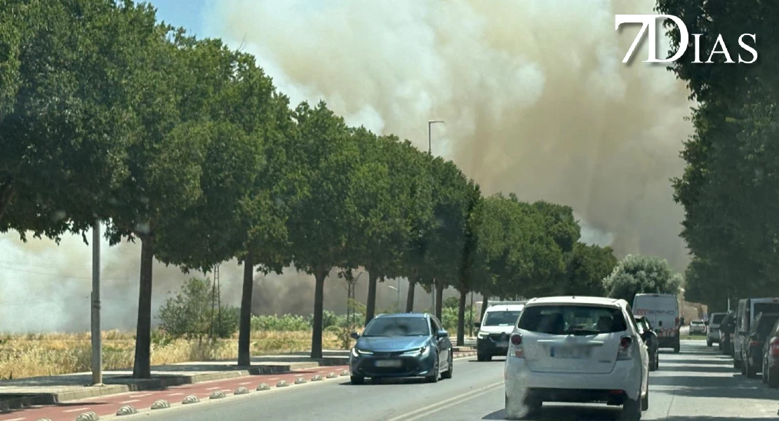 Imágenes del grave incendio la zona de Ronda Norte (BA)