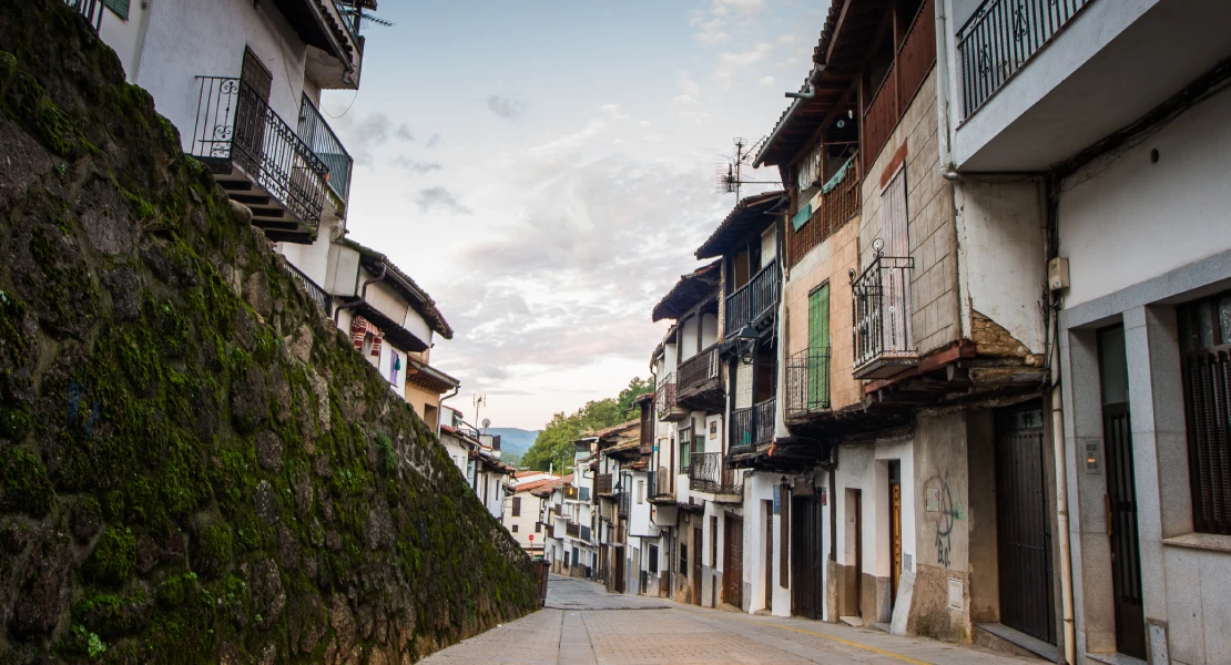 La Junta de Extremadura impulsará la conciliación familiar y la natalidad en el mundo rural