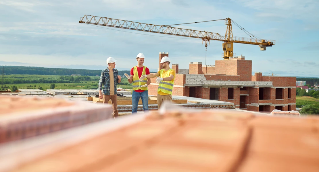¿Cuándo se reducen las horas de trabajo en el sector de la construcción en Extremadura?