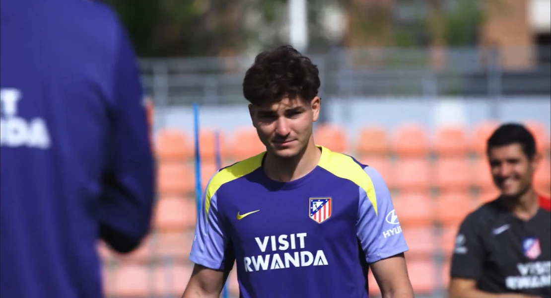 La RFEF abre expediente al Barcelona por el caso Julián Álvarez