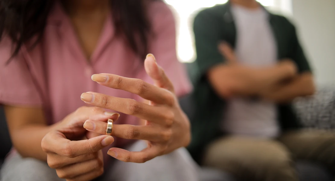 ¿Cuántas personas se divorcian al año en Extremadura?