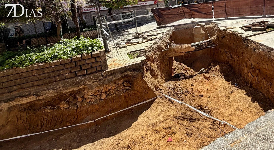 Critican la falta de información de los restos arqueológicos encontrados en la Avd. de Huelva