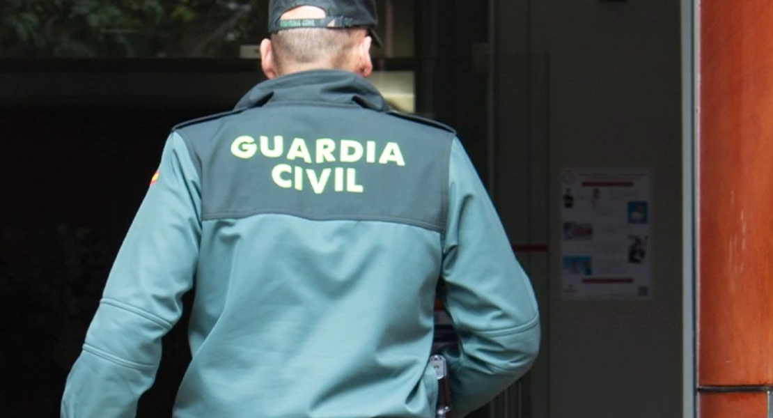 Investigan la aparición de un dispositivo oculto en el vestuario femenino de una empresa de Higuera la Real