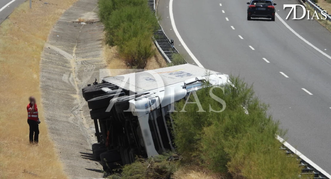 Imágenes del accidente múltiple en la A-66 a la altura de Fuente de Cantos