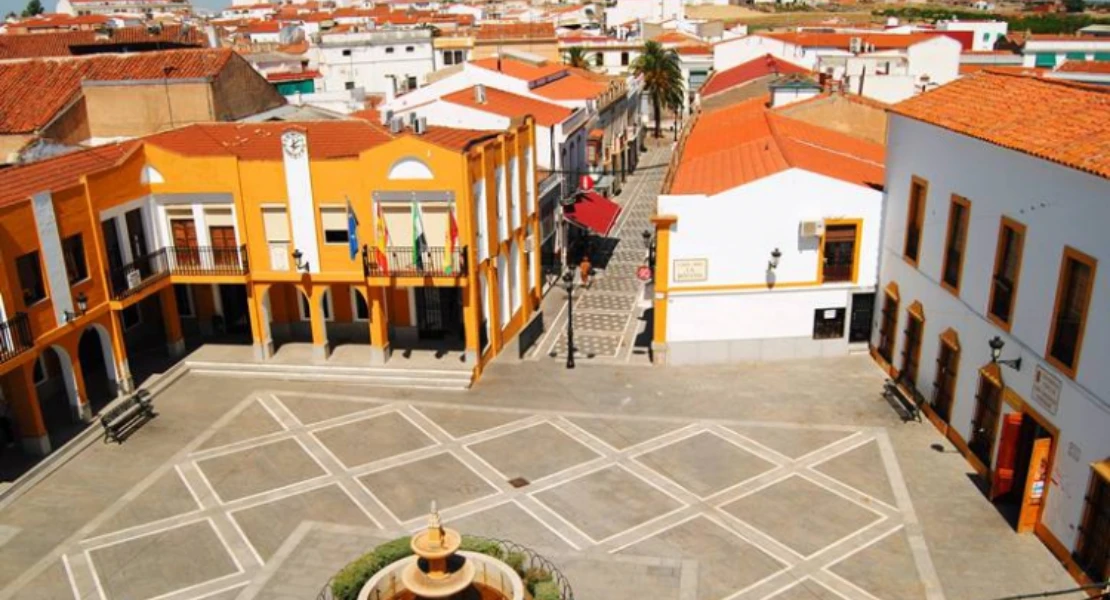 Denuncian una persecución en el Ayuntamiento de Santa Marta tras el despido de una delegada sindical