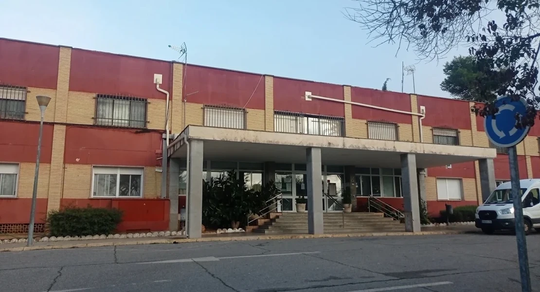 Más de 1 M€ de euros para dotar de mobiliario al Centro Sociosanitario de Mérida y al centro de ELA de Cáceres