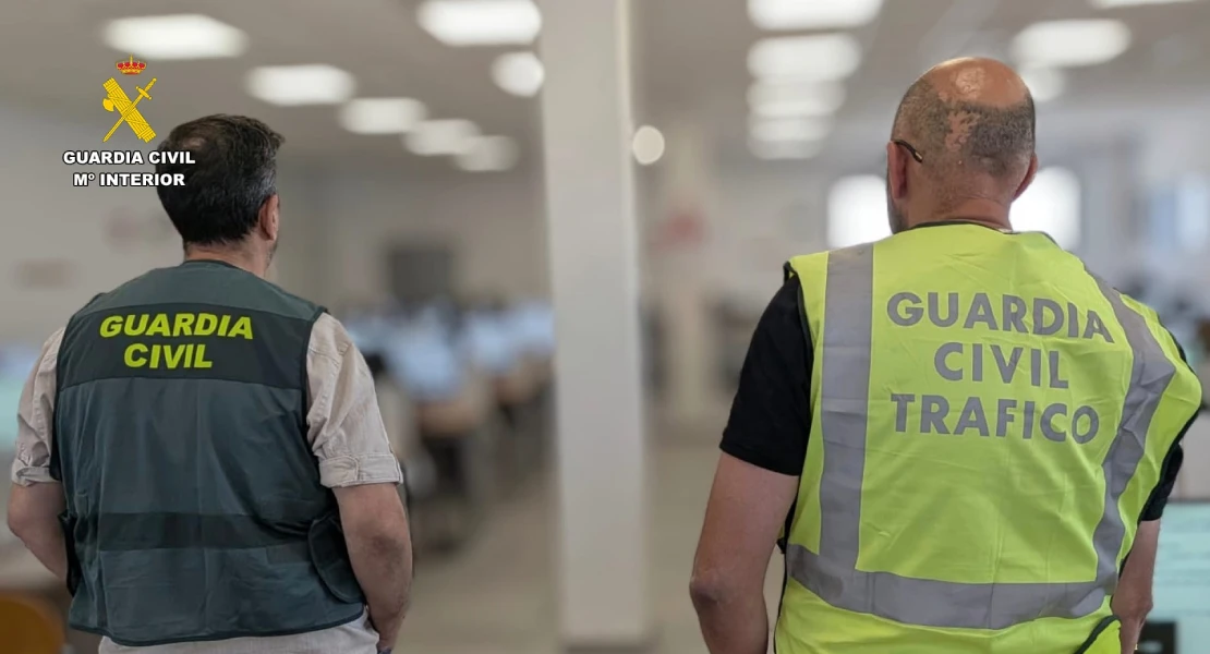 Pillado haciendo el examen de conducir por otra persona con un DNI falso en Extremadura