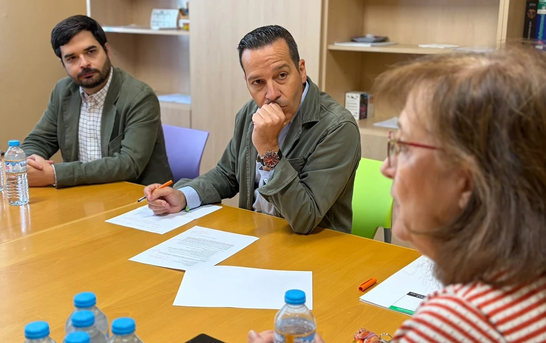 Fernández Calle pide al Gobierno un cambio en políticas migratorias y gestión de menores extranjeros