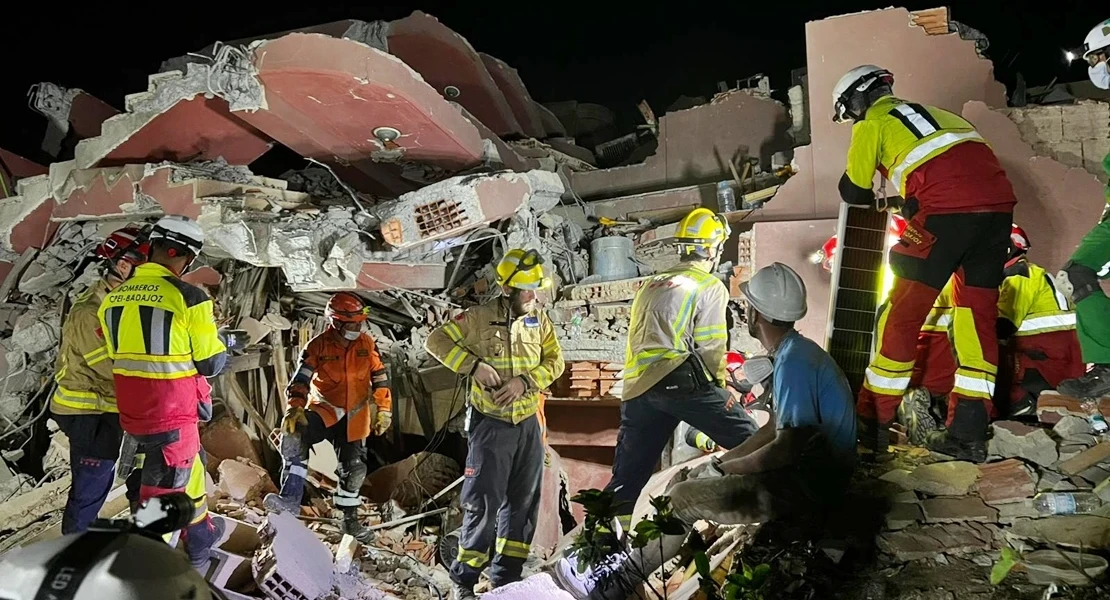 Ingresado por un posible virus uno de los bomberos de Badajoz que estuvieron en Venezuela