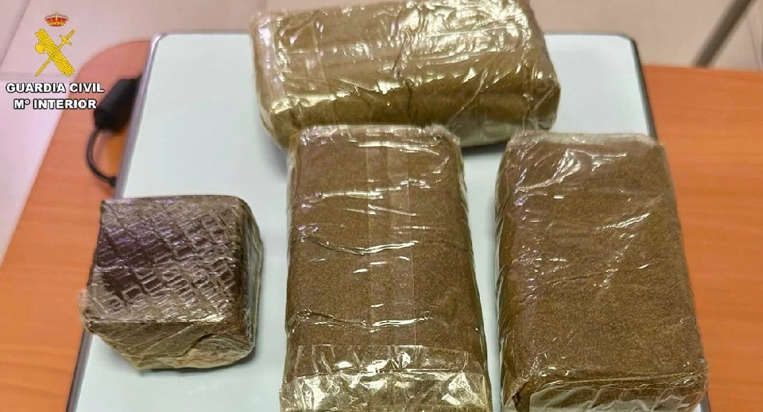 Detienen a un hombre por traficar droga y amenazar a la Guardia Civil en Valencia de Alcántara