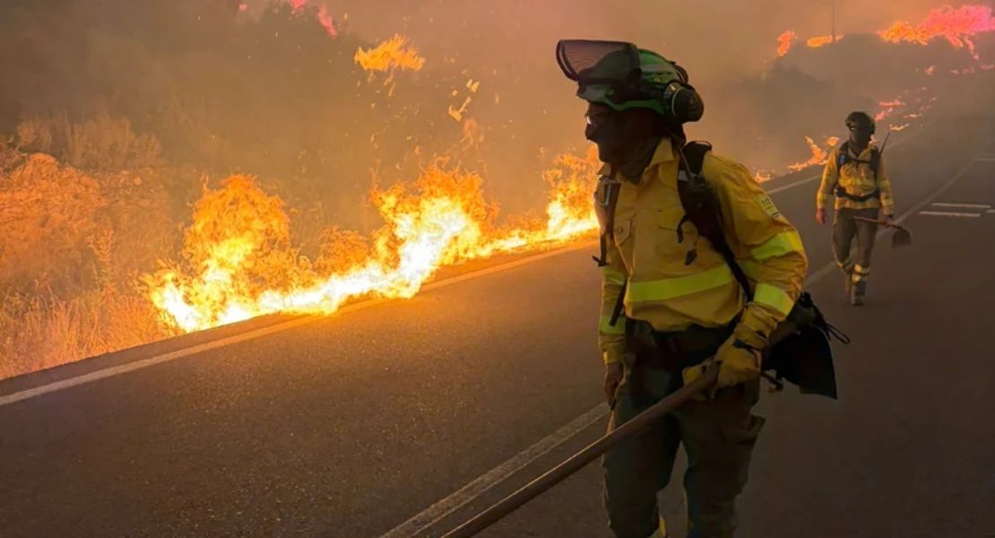 Ya van 12 fallecidos en el incendio forestal más grave de Andalucía
