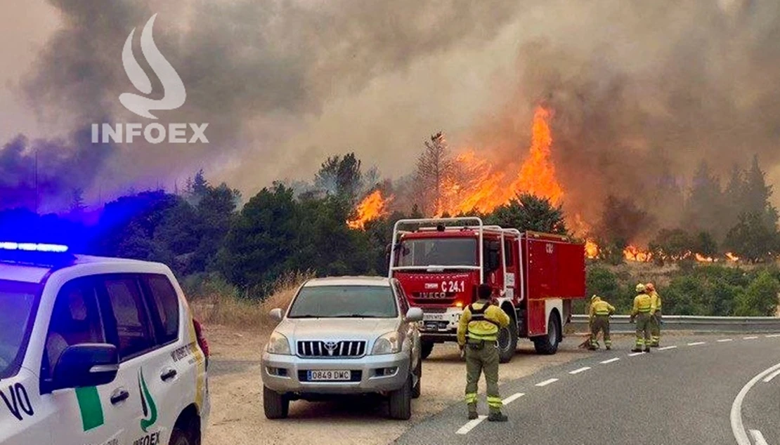 Extremadura refuerza su ayuda a los incendios forestales en Ávila
