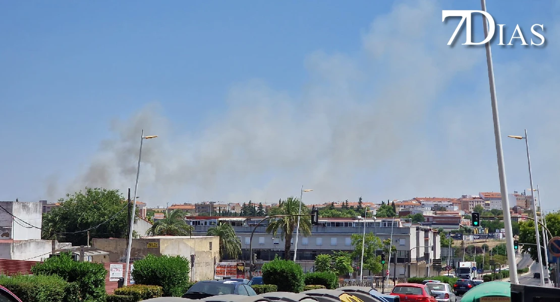 Imágenes del grave incendio la zona de Ronda Norte (BA)