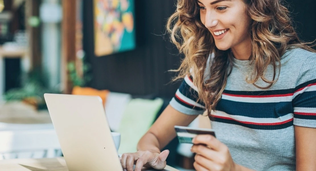 Comprar fuera de la UE se encarece: la nueva tasa aduanera de 3€ ya afecta a tus pedidos online
