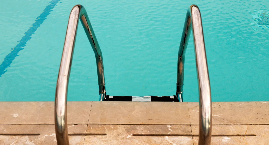 Muere una niña de 6 años ahogada en una piscina