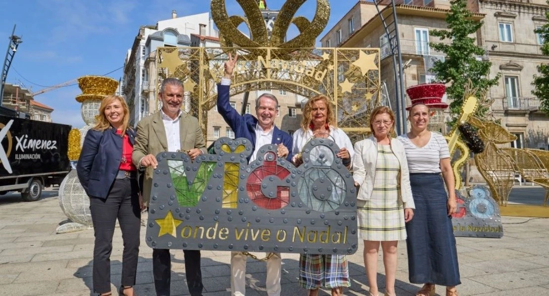 Ya es Navidad en la ciudad de Vigo: comienza el montaje de luces en plena ola de calor