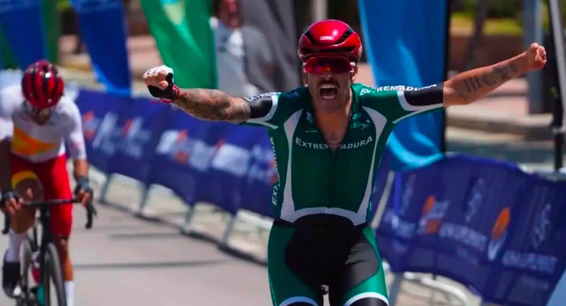 El pacense Rubén Tanco conquista el Campeonato de España de ciclismo paralímpico en Melilla