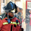 Bomberos de Badajoz trabajan en un incendio en el centro de la ciudad